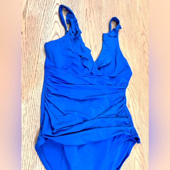 La Blanca Blue One Piece With Ruffle Detail At Bust Size 14 - Picture 3 of 8